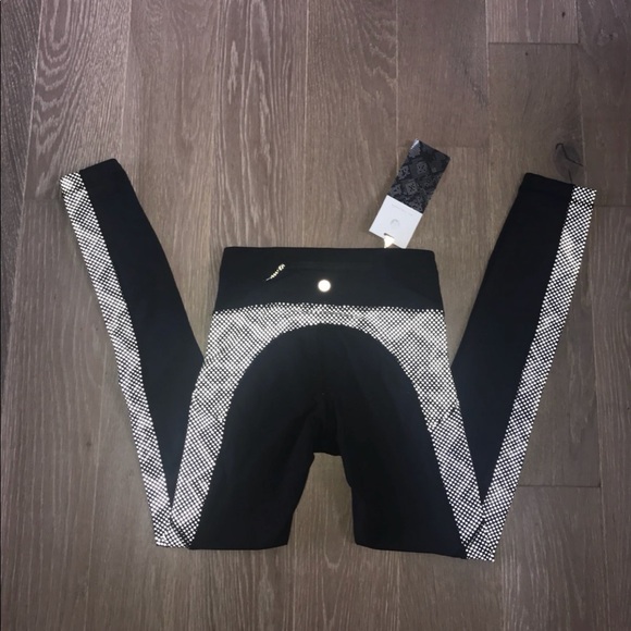 Reflective snakeskin lululemon leggings! - Picture 4 of 5